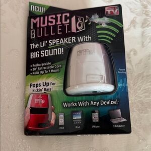 Lil' Speaker Portable Speaker in White